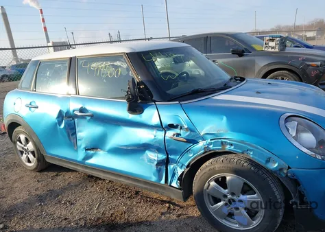 2017 Mini Hardtop Cooper z USA, uszkodzony, nr VIN WMWXU1C33H2F77118